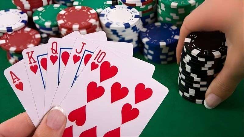 Sảnh rồng là loại thùng phá sảnh lớn nhất mà người chơi có thể sở hữu